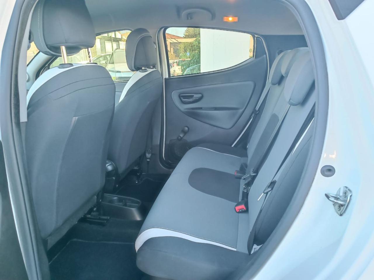 LANCIA Ypsilon 1.2 69 CV 5 porte Elefantino - 18