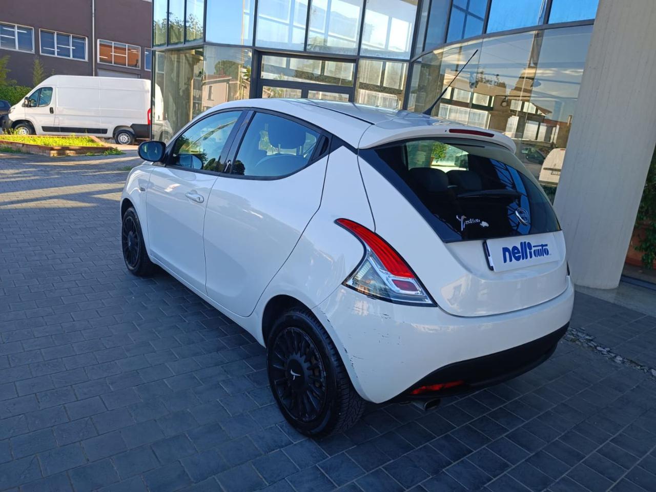 LANCIA Ypsilon 1.2 69 CV 5 porte Elefantino - 5