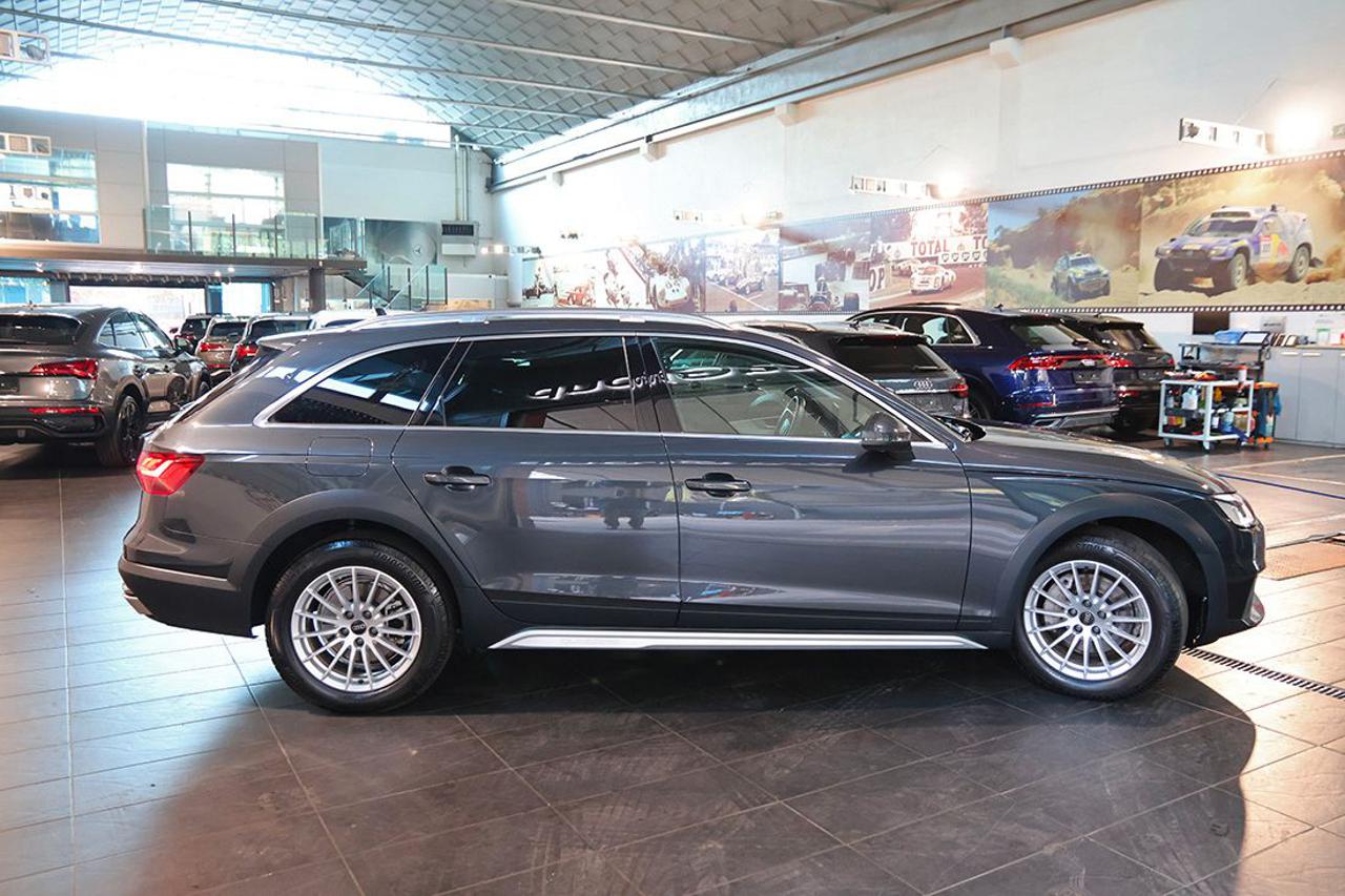 AUDI A4 allroad 40 TDI S-Tronic Business Evolution - 10