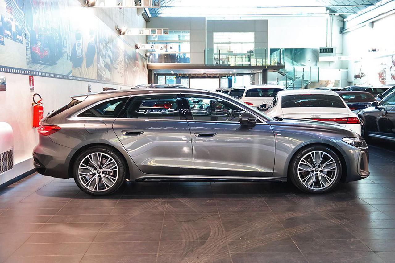 AUDI A5 TDI 150kw Avant mHEV+ S-Tronic S-Line - 2
