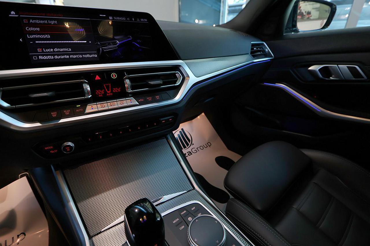 BMW 320 d 48V xDrive Touring MSport - 39