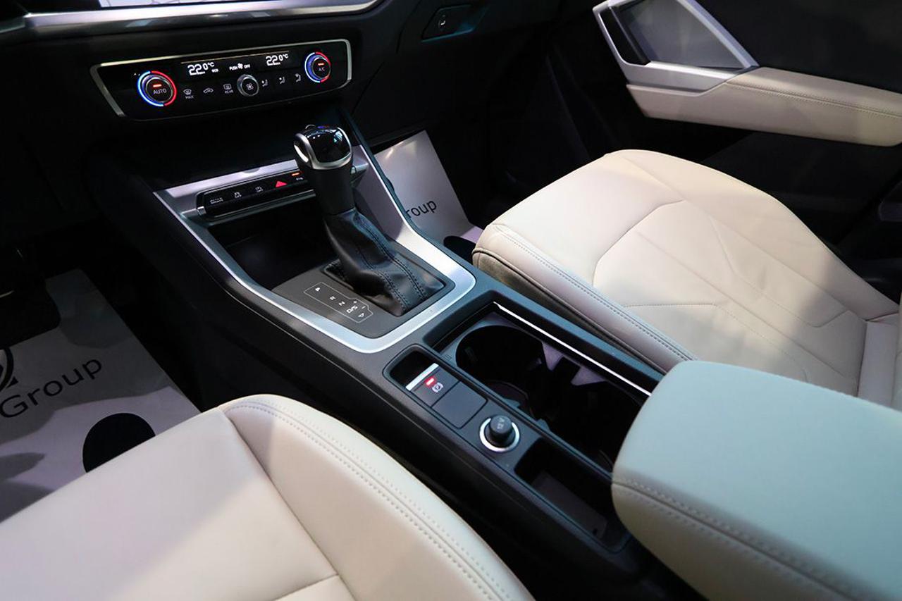 AUDI Q3 35 TDI Sportback S-Tronic Business Plus - 37