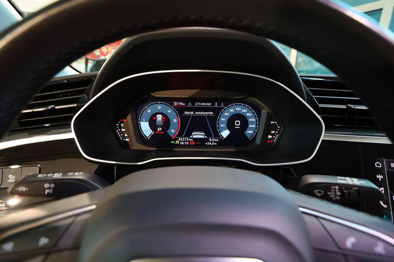 AUDI Q3 35 TDI Sportback S-Tronic Business Plus - 32