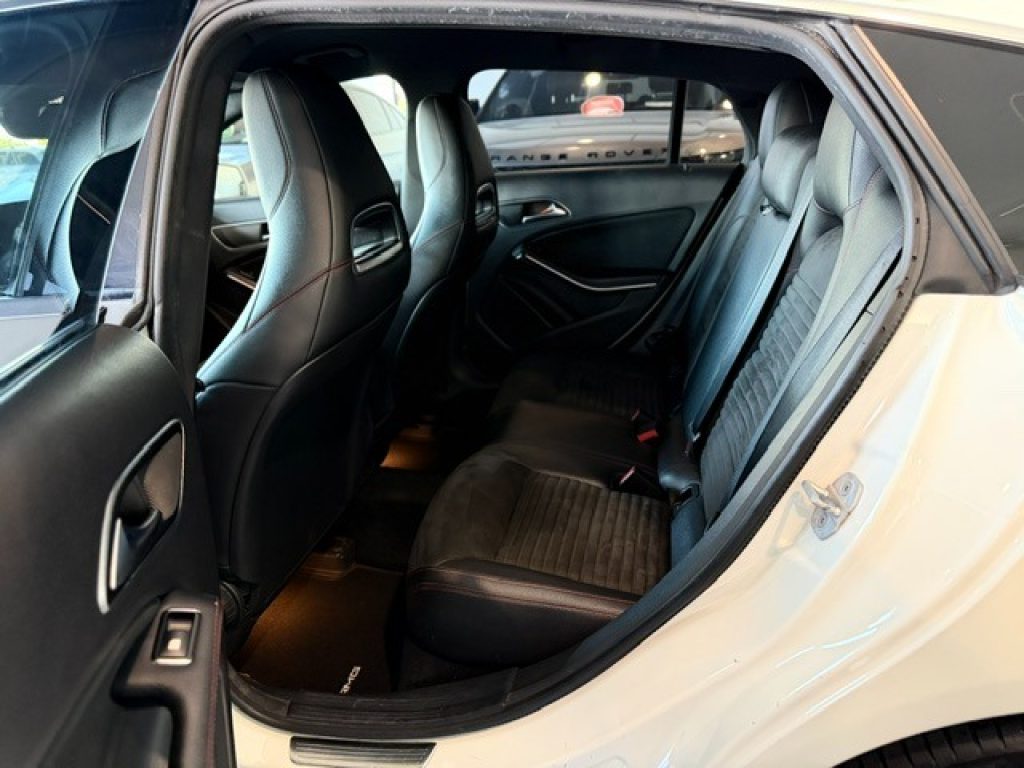 Clicca per ingrandire CLA 220 - d S.W. Automatic Premium AMG
