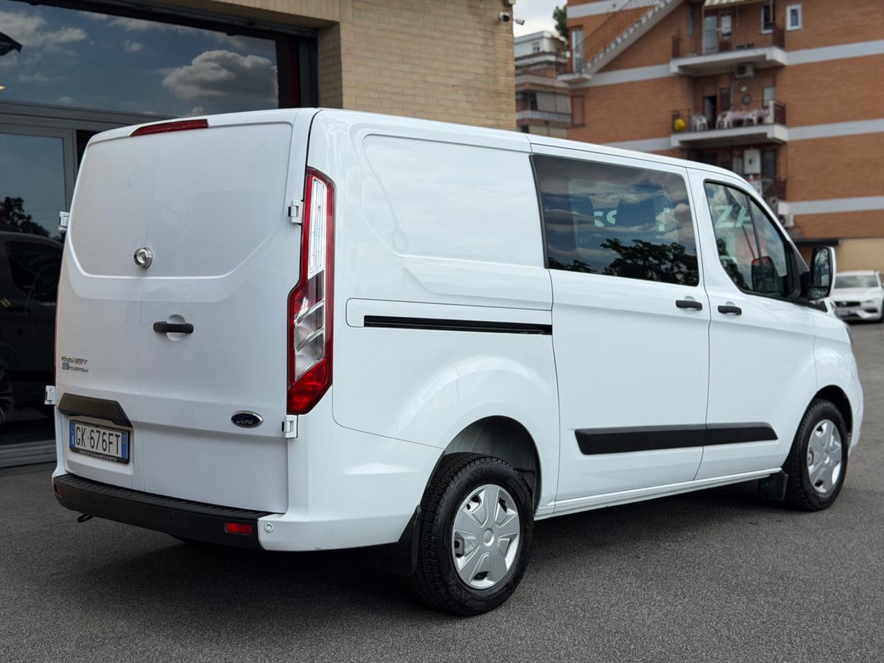 FORD Transit Custom 300 2.0 EcoBlue Hybrid 130 L1H1 (NESSUN VINCOLO) - 7