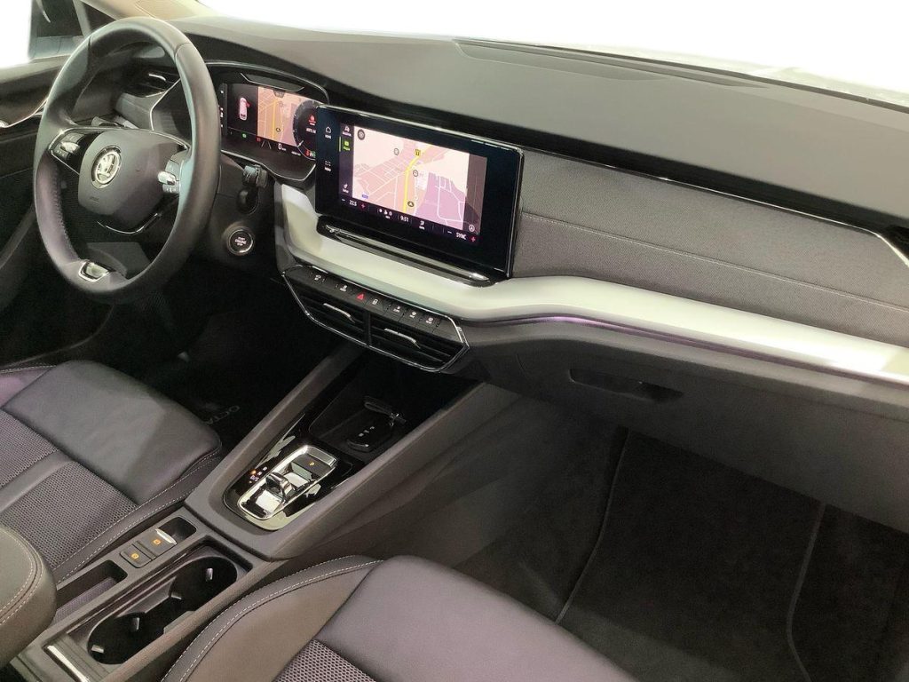 SKODA Octavia 1.5 G-TEC DSG Wagon Style - 9