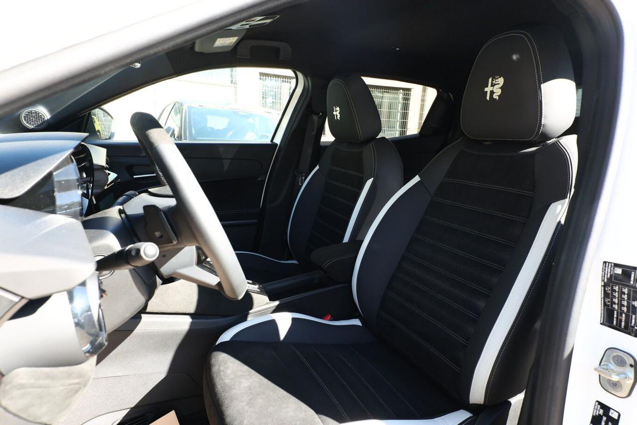 ALFA ROMEO Junior 1.2 145 CV Hybrid eDCT6 Q4 Sport Spec&Tech - 5