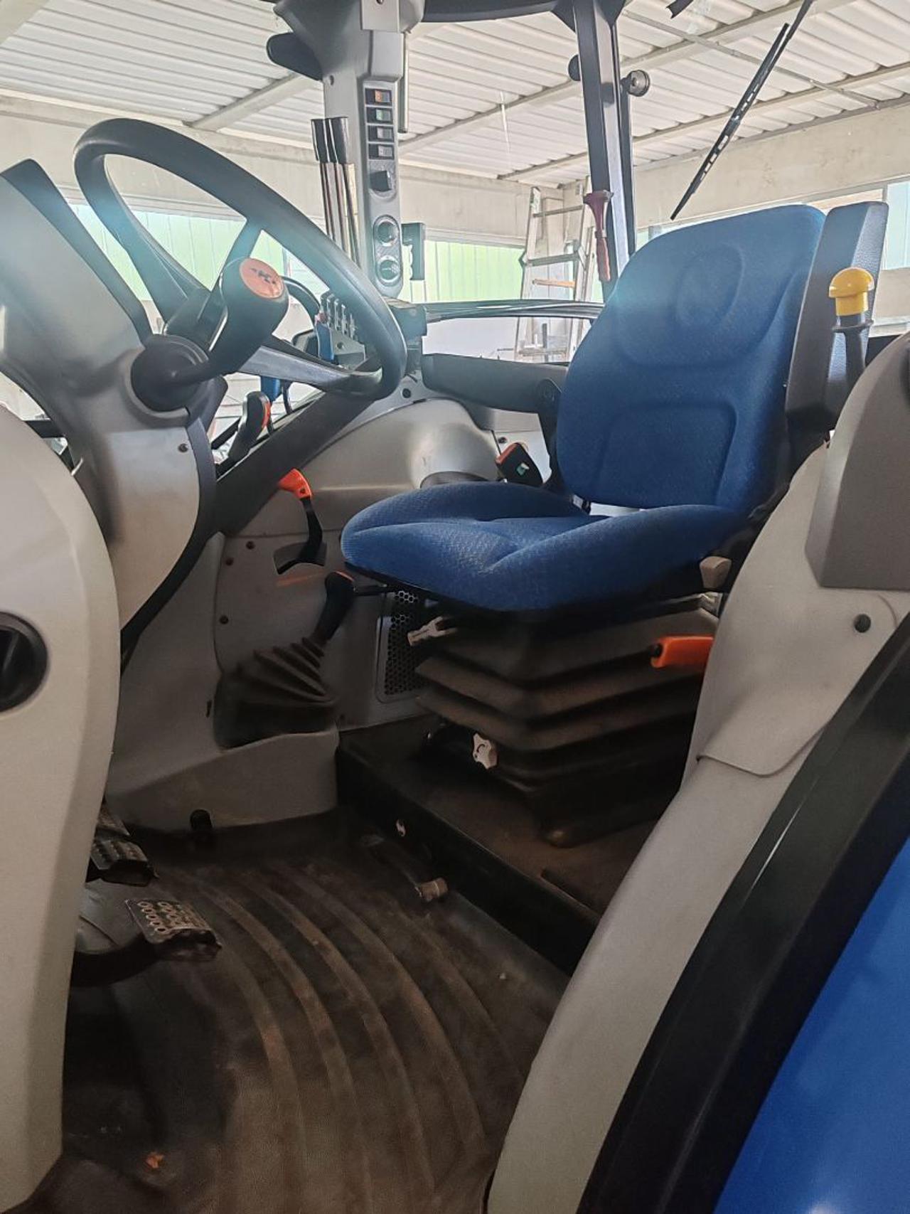 NEW HOLLAND T4 - 3