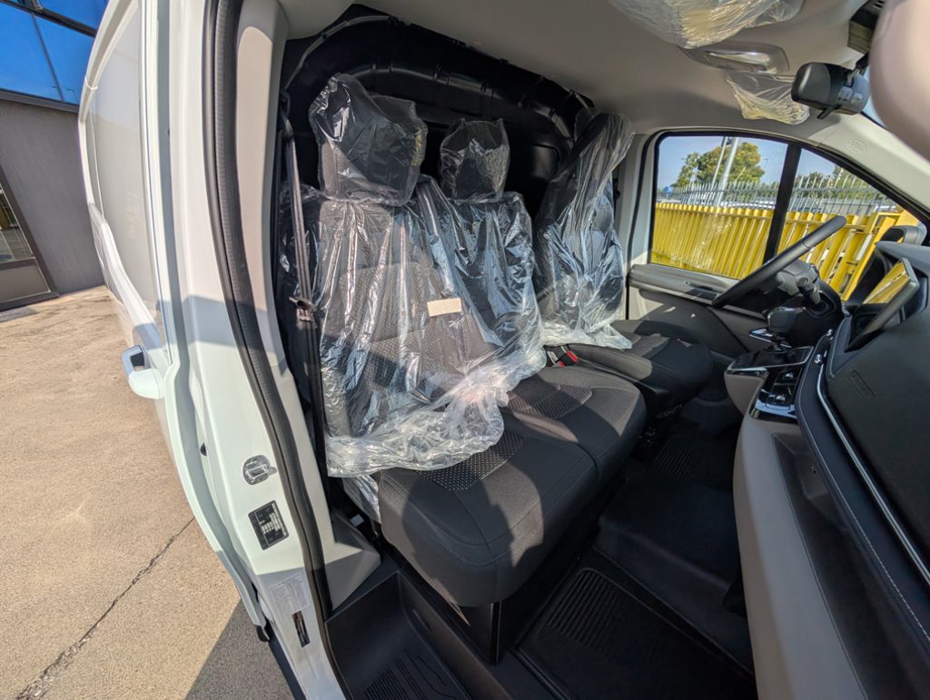 MAXUS Deliver 7 L1H1 VAN FWD SINGLE DOOR - 19