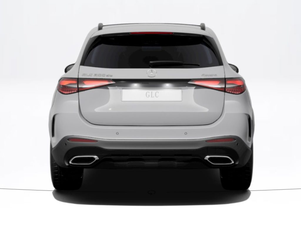 MERCEDES-BENZ GLC 300 de hybrid EQ 4Matic AMG Line Premium - 4