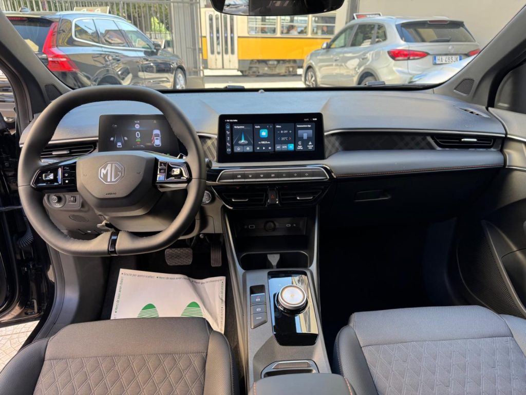 MG MG3 1.5 Hybrid+ 195CV Luxury - 9