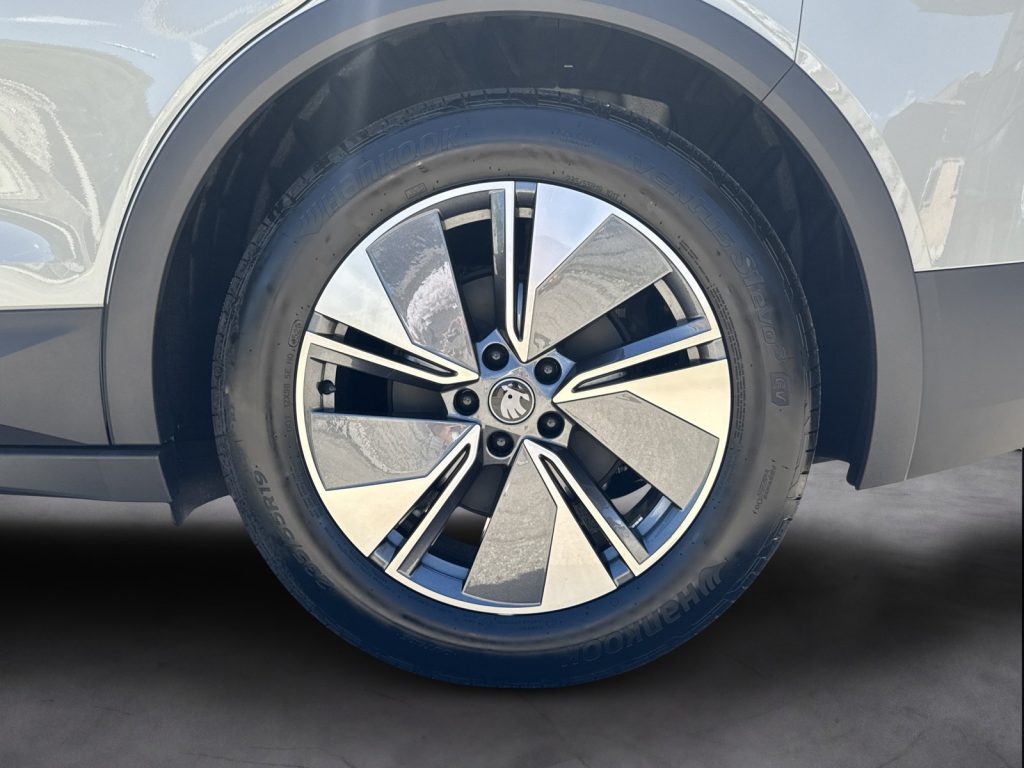 SKODA Elroq 55kwh 50 170cv - 18