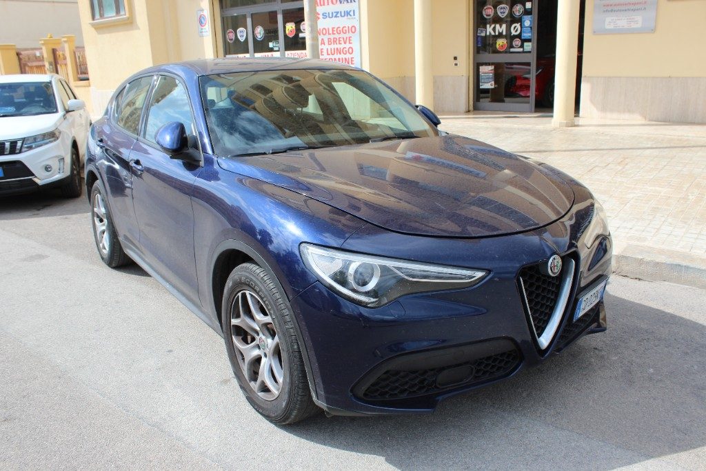 ALFA ROMEO Stelvio 2.2 Turbodiesel  AT8 RWD  AUTOCARRO  5 POSTI 