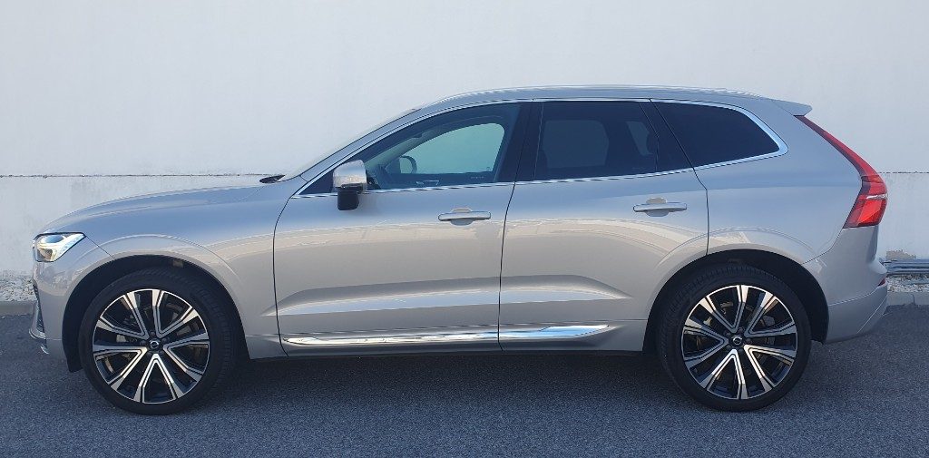 VOLVO XC60 B4 (d) AWD automatico Plus Bright - Foto 2
