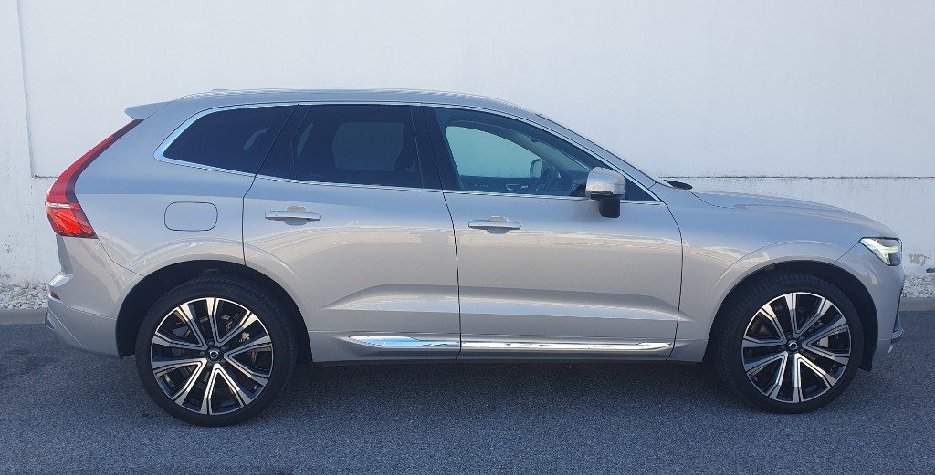 VOLVO XC60 B4 (d) AWD automatico Plus Bright - Foto 4