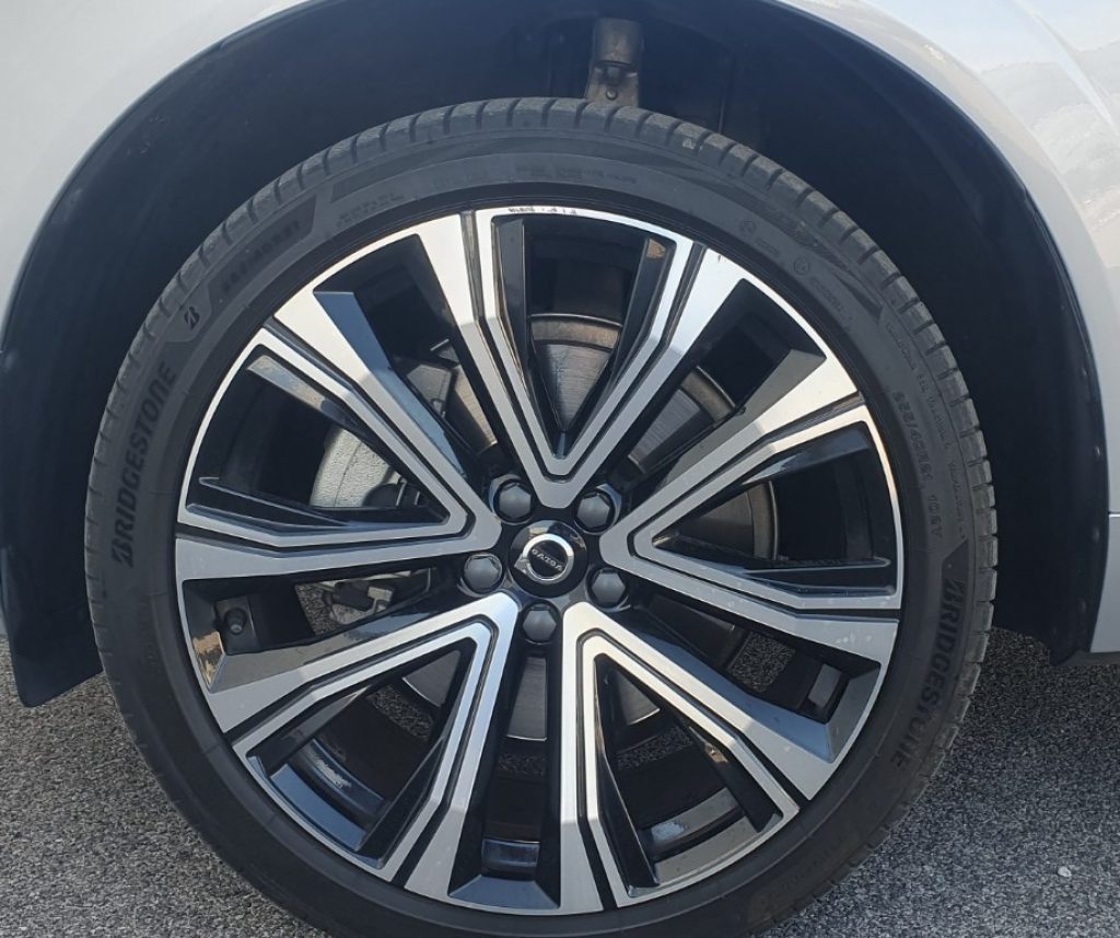 VOLVO XC60 B4 (d) AWD automatico Plus Bright - Foto 5