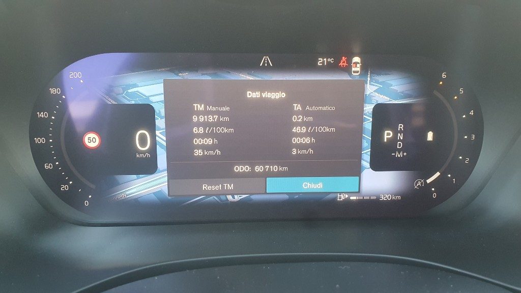 VOLVO XC60 B4 (d) AWD automatico Plus Bright - Grid Foto 10