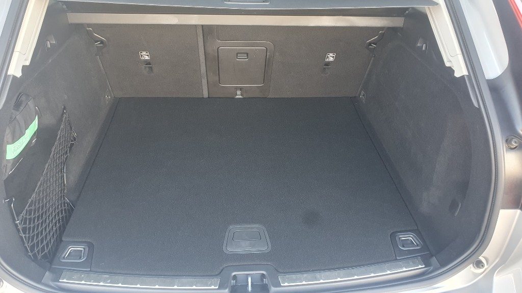 VOLVO XC60 B4 (d) AWD automatico Plus Bright - Grid Foto 13