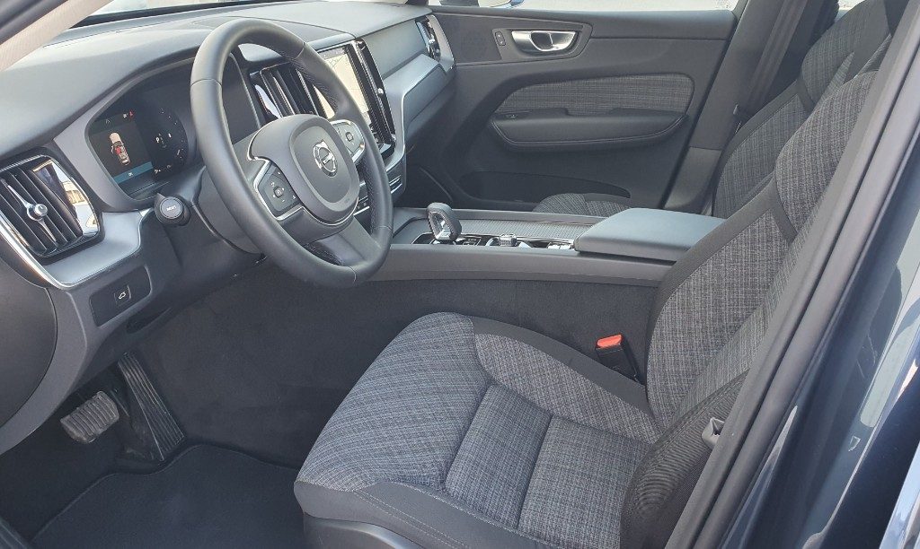 VOLVO XC60 B4 (d) AWD automatico Core - Foto 6