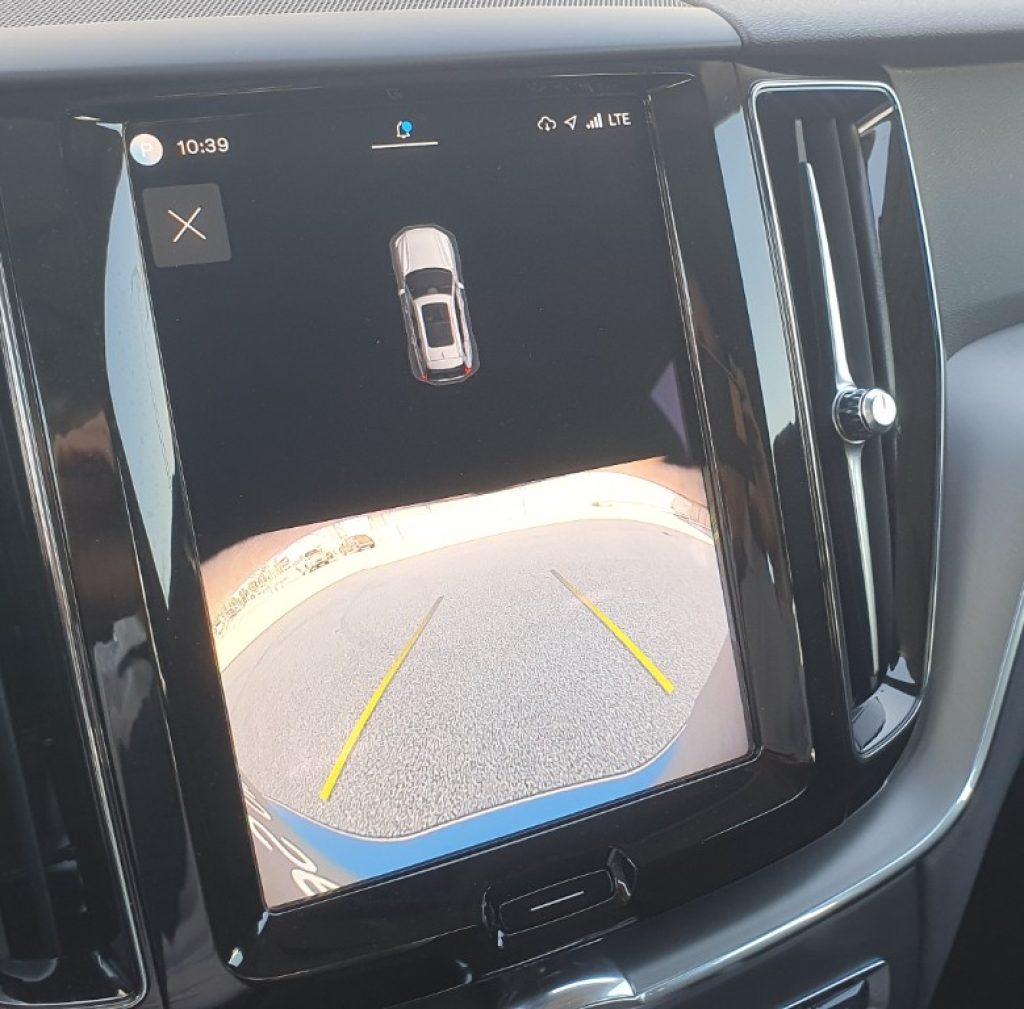 VOLVO XC60 B4 (d) AWD automatico Core - Grid Foto 12