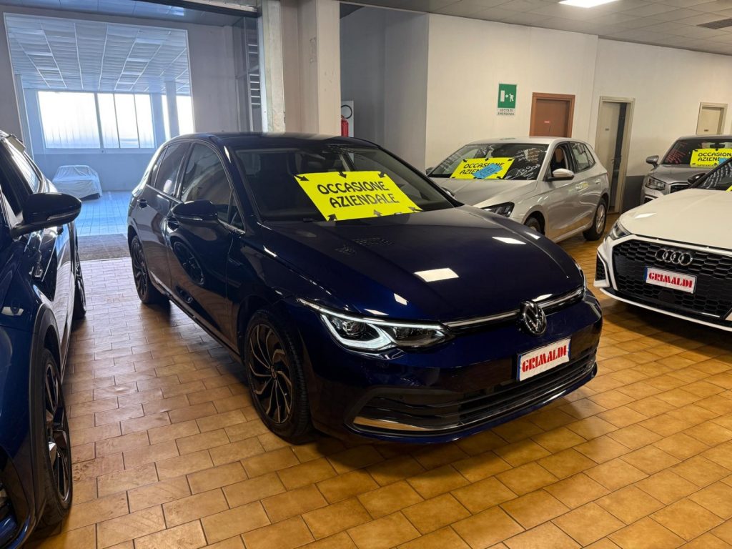 VOLKSWAGEN Golf 2.0 TDI DSG SCR Style matrix 17 C/GRIMALDI SP.DAY - 2