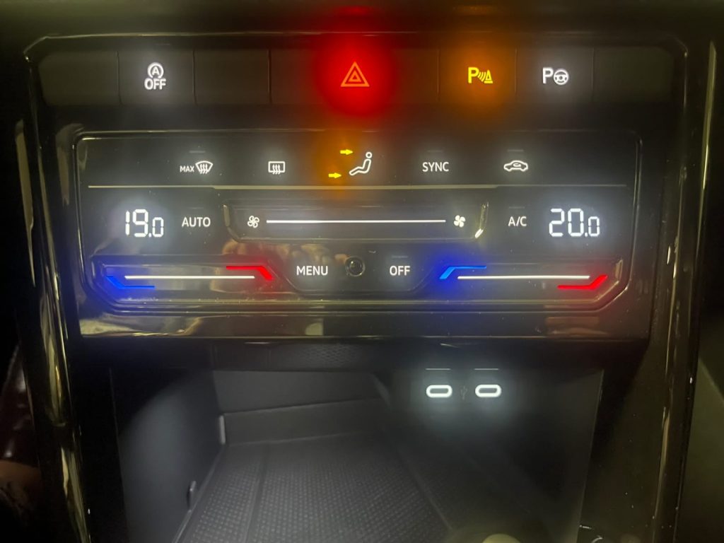 VOLKSWAGEN T-Roc 1.0 TSI R-Line LED VIDEO C/GRIMALDI SP.DAY - 15