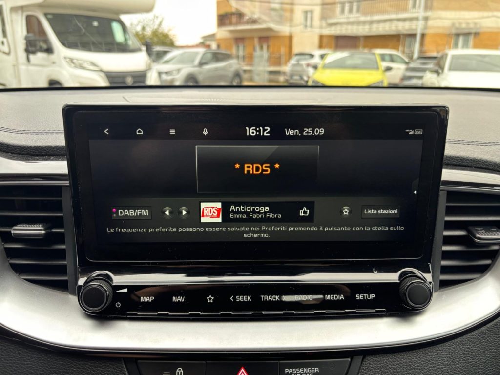 KIA XCeed 1.6 CRDi 115CV Style *SENSORI POST - 16