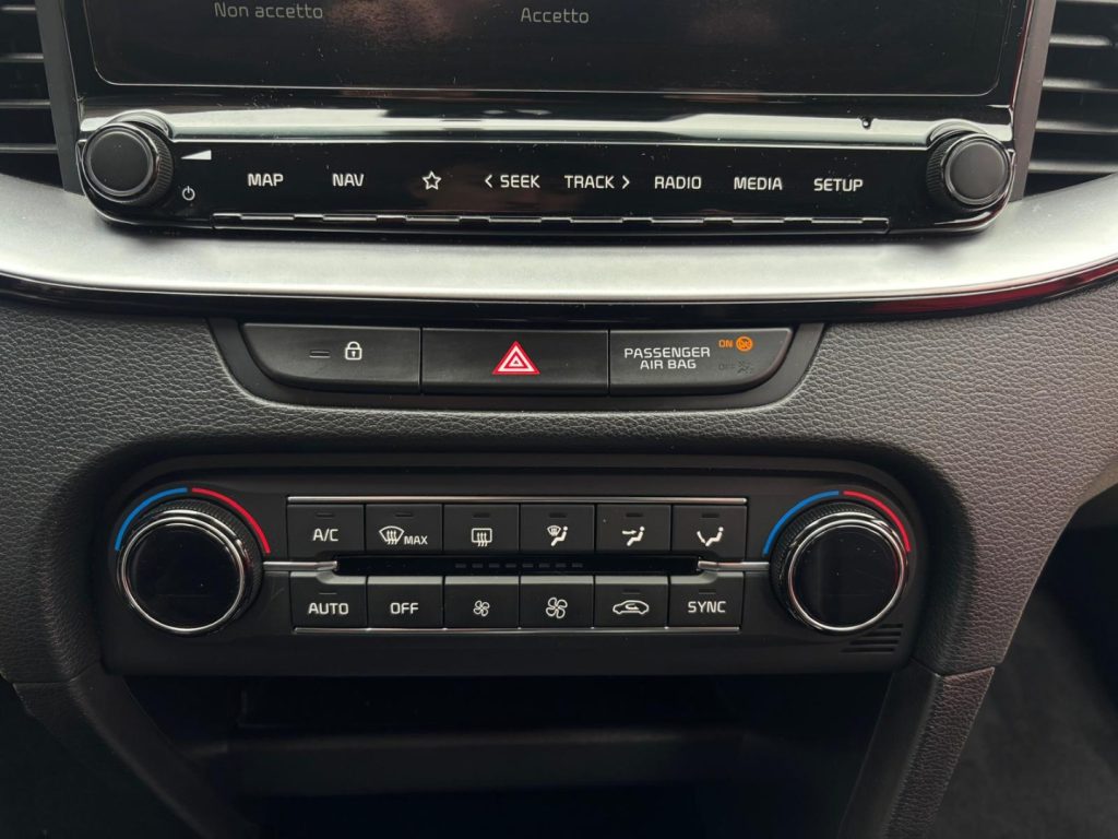 KIA XCeed 1.6 CRDi 115CV Style *SENSORI POST - 20
