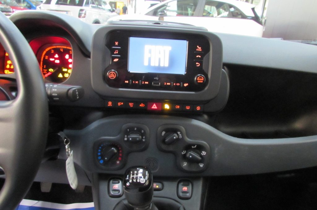 FIAT Panda 1.0 FireFly S&S Hybrid - 9