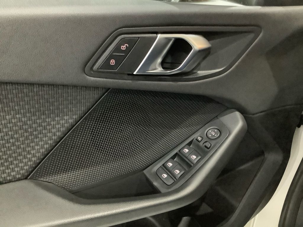 BMW 118 d 5p. Business Advantage - 22