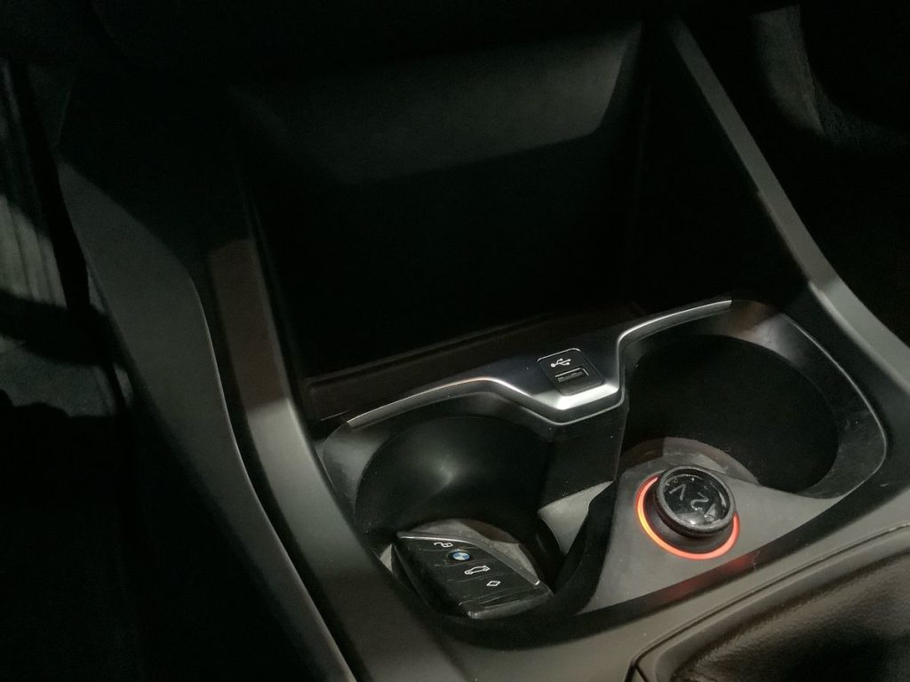 BMW 118 d 5p. Business Advantage - 24