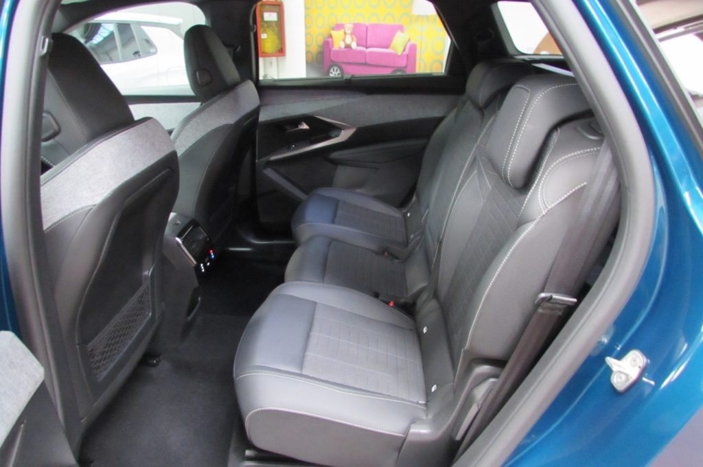 PEUGEOT 5008 1.2 hybrid GT 145cv 7p.ti e-dcs6 AUTOMATIC - 12
