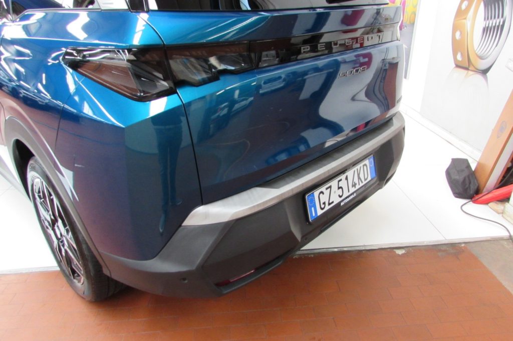 PEUGEOT 5008 1.2 hybrid GT 145cv 7p.ti e-dcs6 AUTOMATIC - 15
