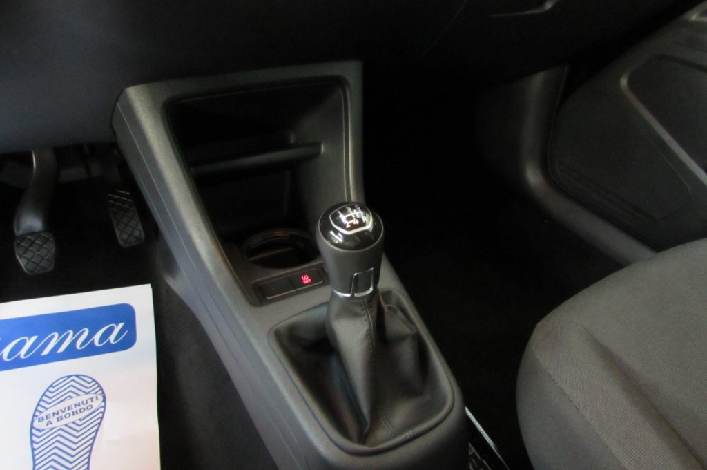 VOLKSWAGEN up! 1.0 5p. 65cv EVO color up! BlueMotion Technology - 12