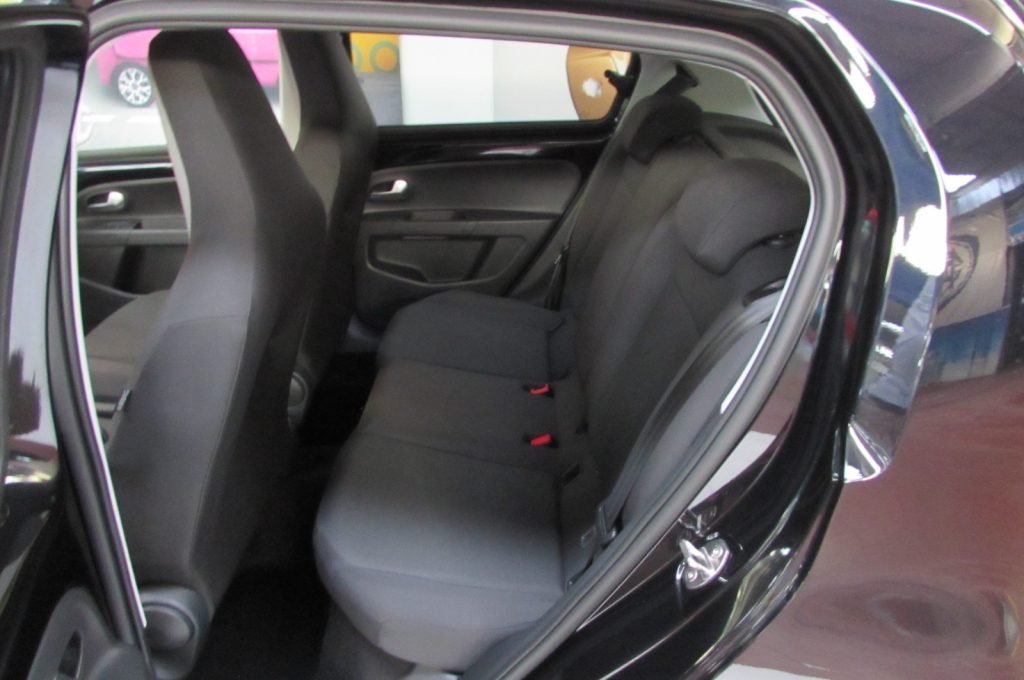 VOLKSWAGEN up! 1.0 5p. 65cv EVO color up! BlueMotion Technology - 14