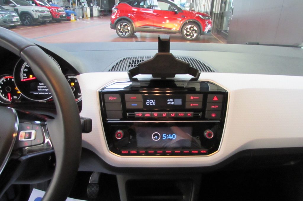 VOLKSWAGEN up! 1.0 5p. 65cv EVO color up! BlueMotion Technology - 9