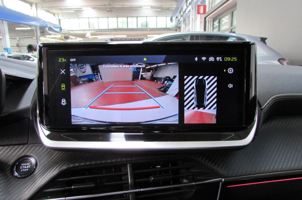 PEUGEOT 208 1.2 Hybrid 110 e-DCS6 GT - AUTOMATICA - 10