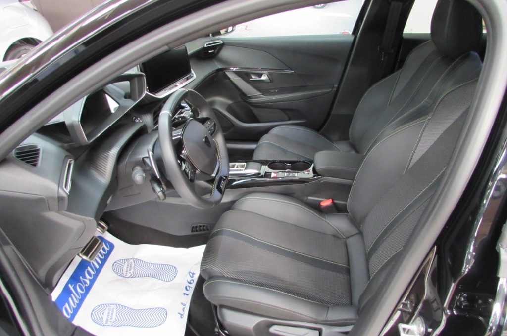 PEUGEOT 208 1.2 Hybrid 110 e-DCS6 GT - AUTOMATICA - 7