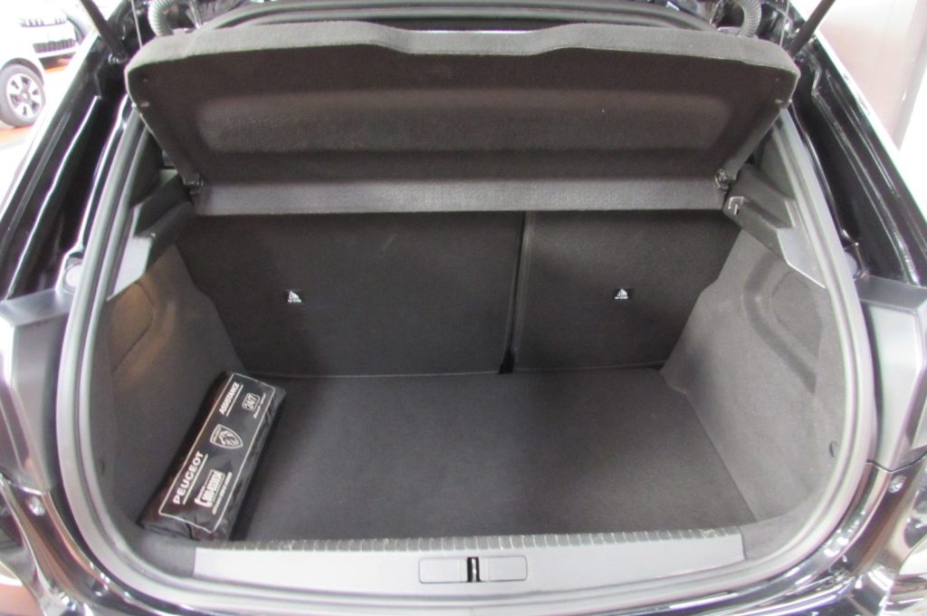 PEUGEOT 208 1.2 Hybrid 110 e-DCS6 GT - AUTOMATICA - 14