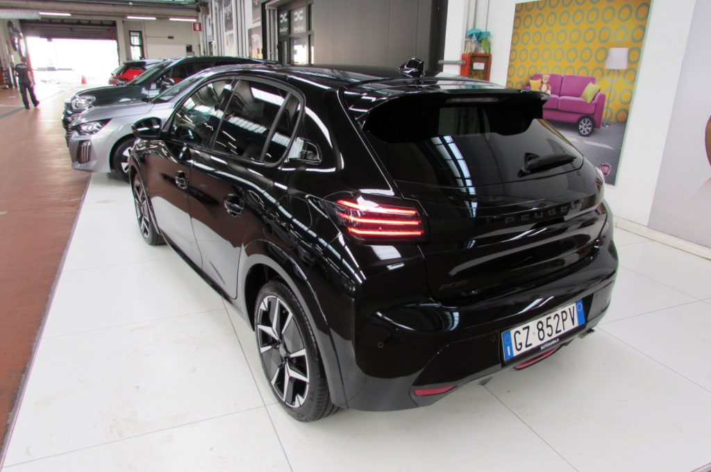 PEUGEOT 208 1.2 Hybrid 110 e-DCS6 GT - AUTOMATICA - 4