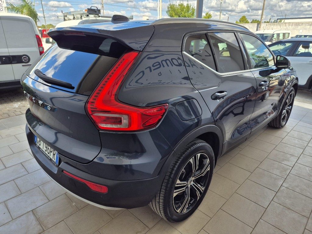 VOLVO XC40 D3 AWD Inscription - 4