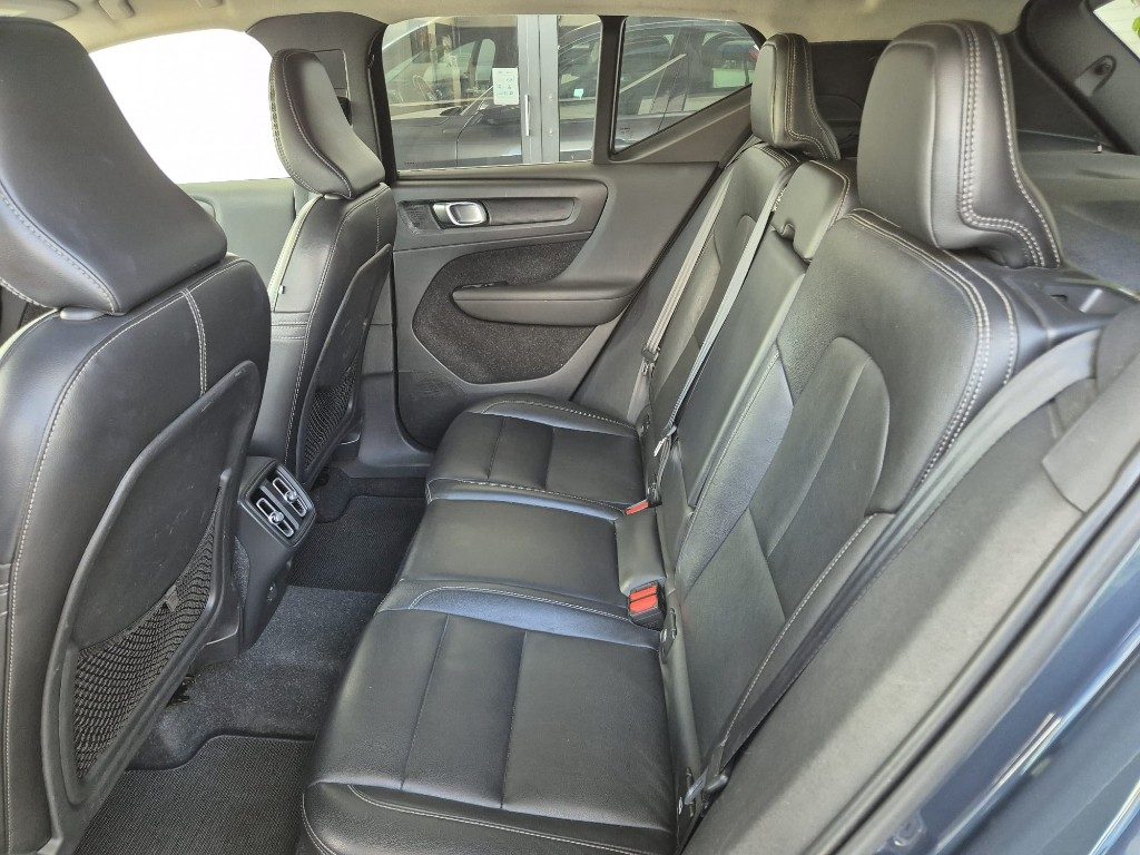 VOLVO XC40 D3 AWD Inscription - 9