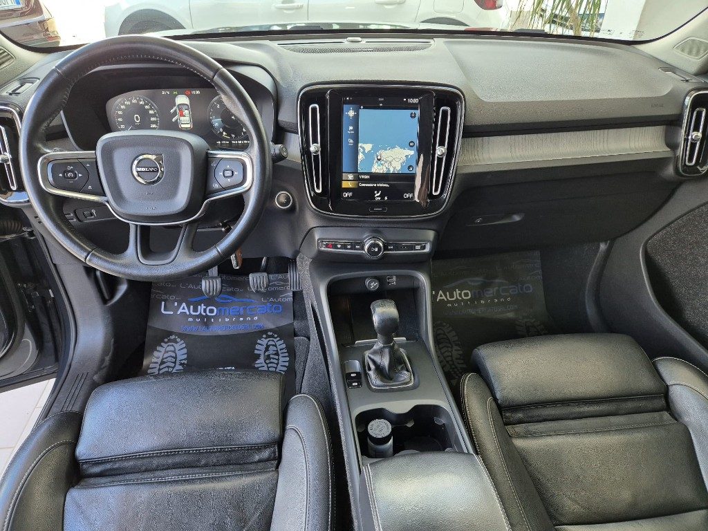 VOLVO XC40 D3 AWD Inscription - 11