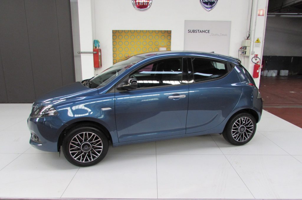 LANCIA Ypsilon 1.0 FireFly 70cv 5 porte S&S Hybrid PLATINO - 5