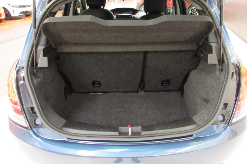LANCIA Ypsilon 1.0 FireFly 70cv 5 porte S&S Hybrid PLATINO - 14