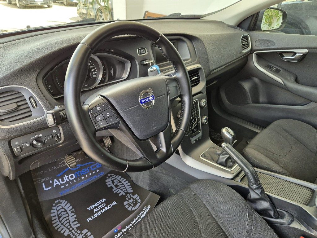 VOLVO V40 Cross Country D2 Business - 8