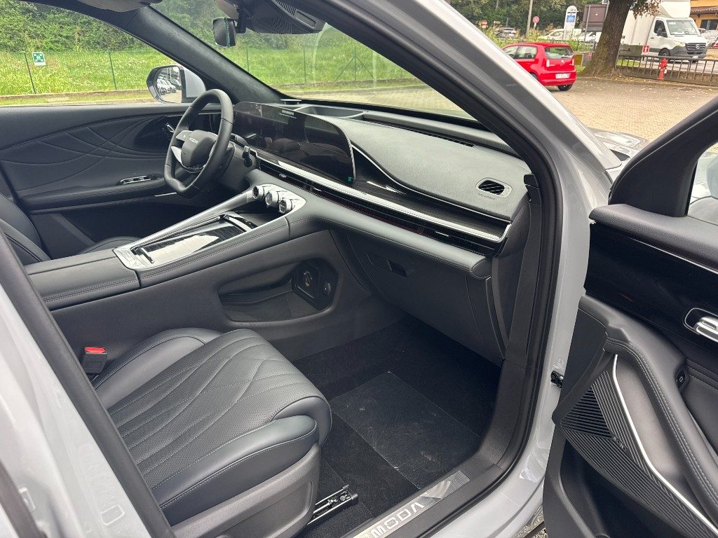OMODA 9 Omoda 9 1.5 TGDI 537 CV Super Hybrid System i-AWD - 8