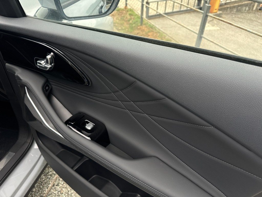 OMODA 9 Omoda 9 1.5 TGDI 537 CV Super Hybrid System i-AWD - 11
