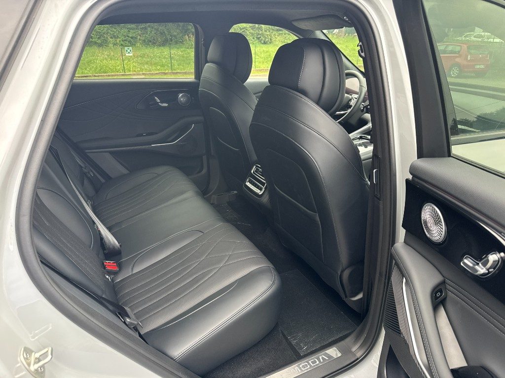 OMODA 9 Omoda 9 1.5 TGDI 537 CV Super Hybrid System i-AWD - 12