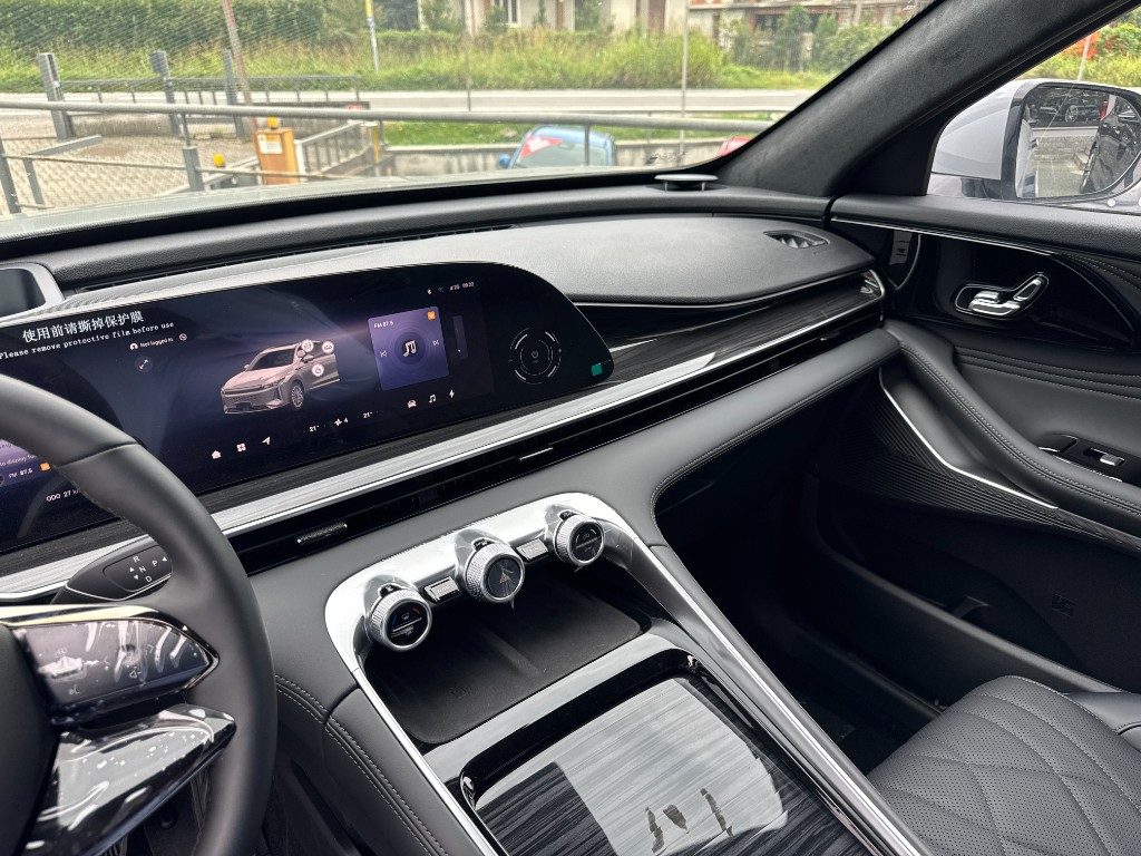 OMODA 9 Omoda 9 1.5 TGDI 537 CV Super Hybrid System i-AWD - 10